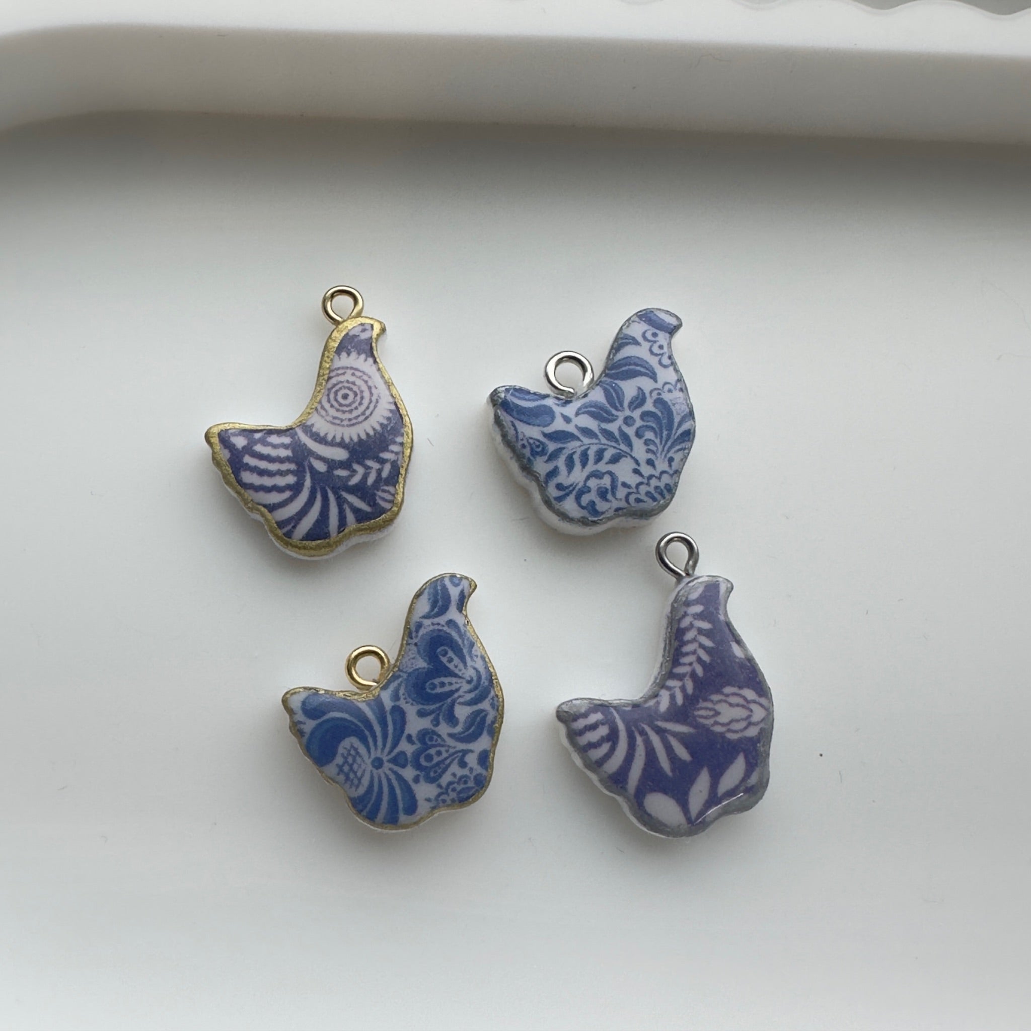 Granny Chic Chicken Charm
