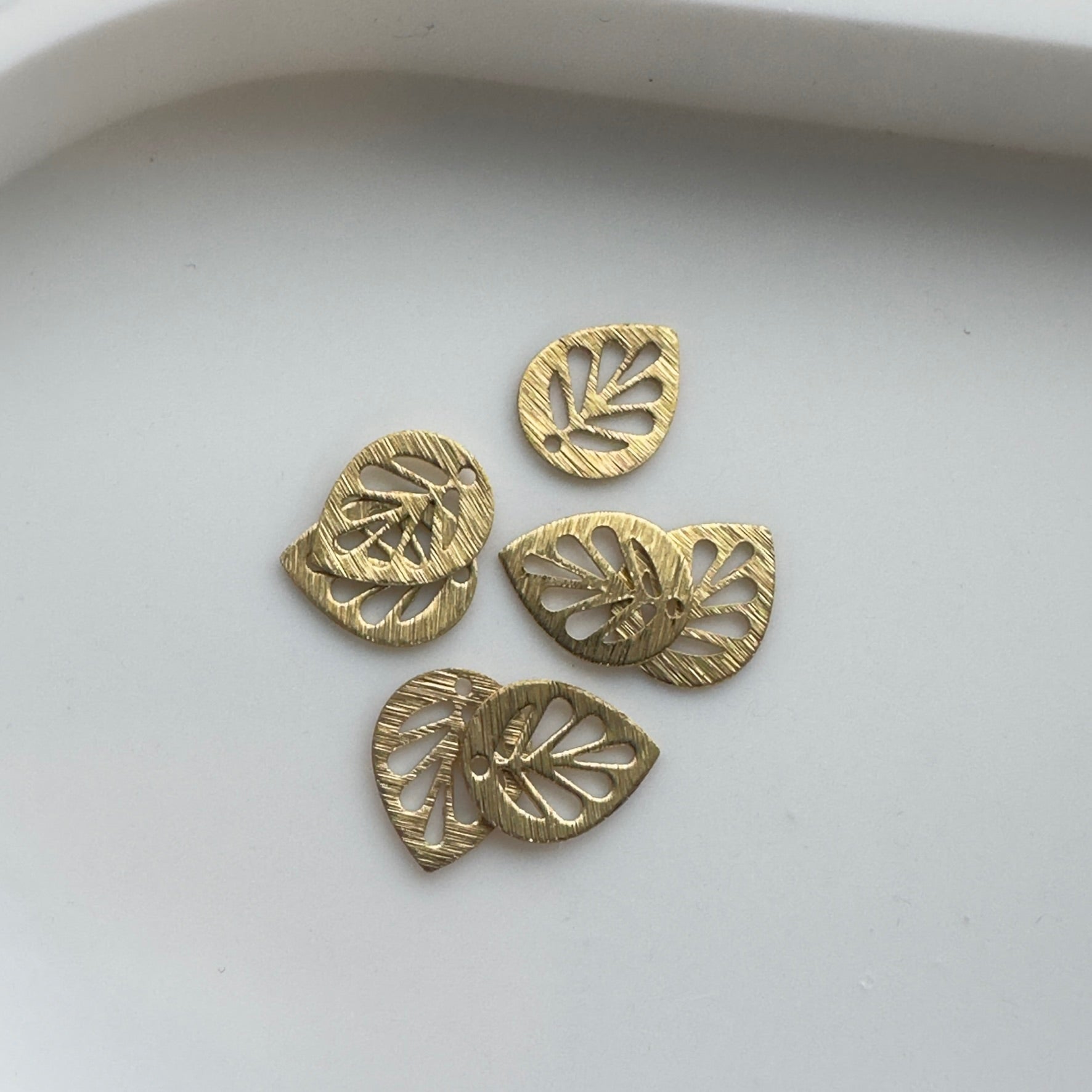 Leaf Charm