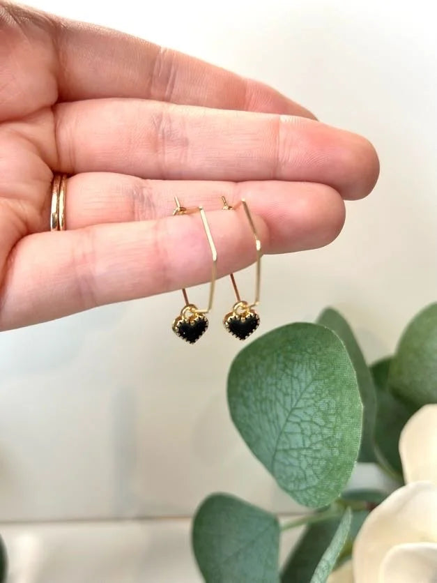 Love on Loop – Heart Hoop Earrings