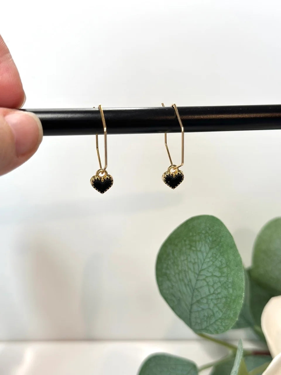 Love on Loop – Heart Hoop Earrings