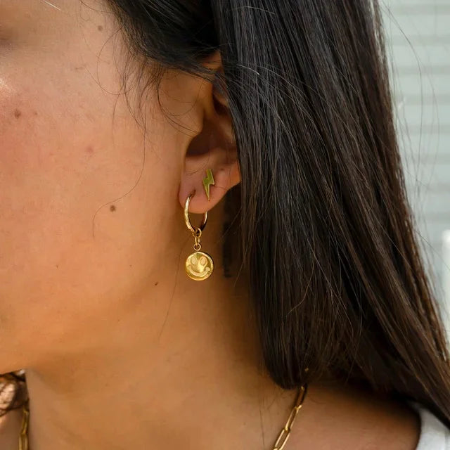 Lumen Studs